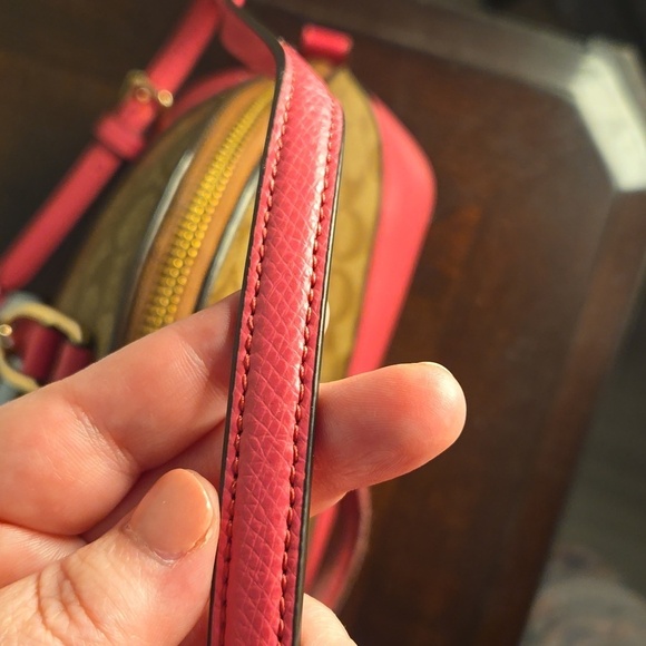 Coach Signature Sierra Satchel in Khaki/Magenta- Gorgeous!! - Picture 5 of 10